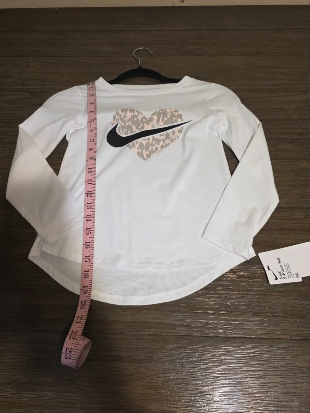 Nike Girls Leopard Heart Graphic Long Sleeve Tee NWT White Size 6X